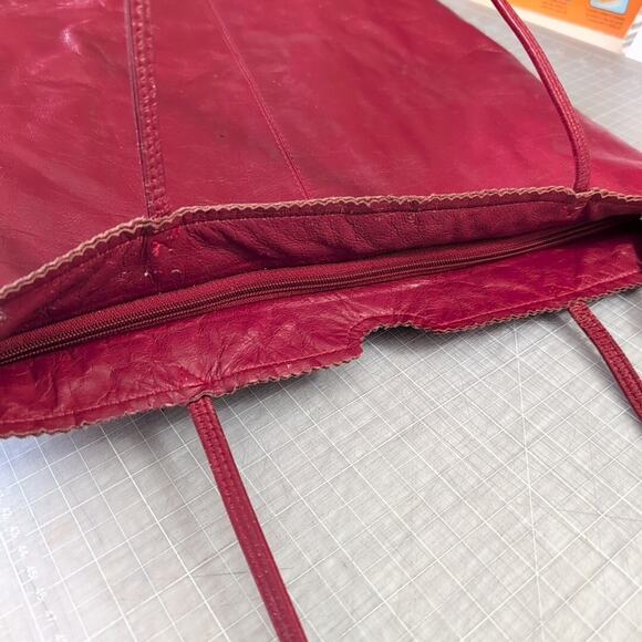 Latico Red Leather Nora Tote Bag, Recessed Zip Top Lots of Inner Pockets - Picture 12 of 13